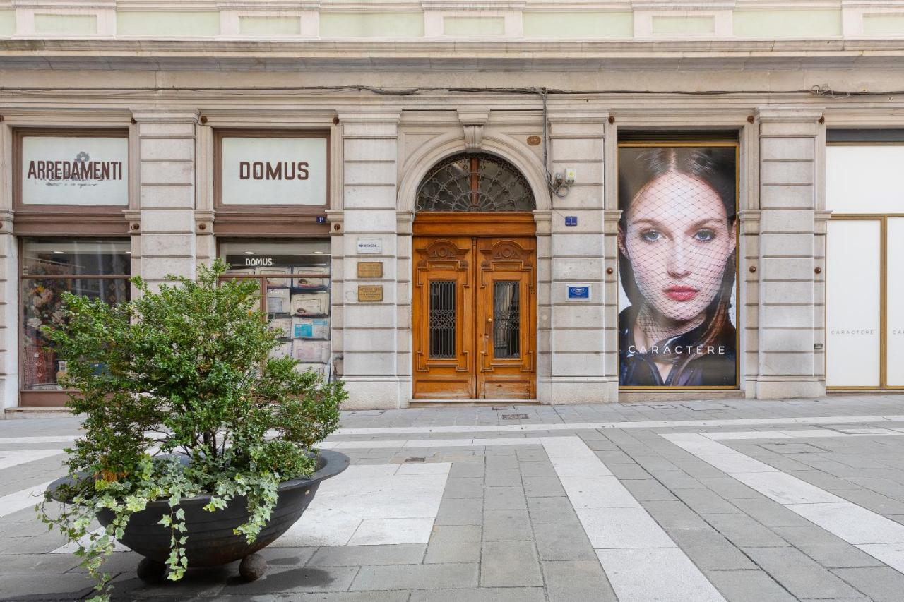 Trieste Chic Studio: Historic Elegance Exteriér fotografie